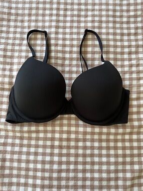 Victoria Secret Black T-Shirt Bra